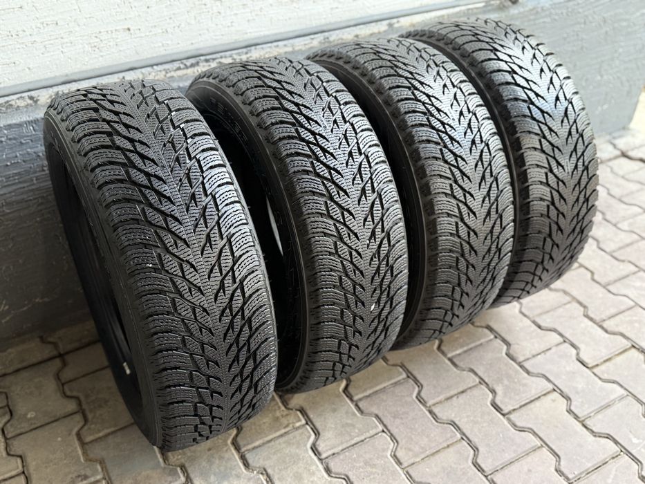 Nokian Hakkapeliitta  235/60 R18