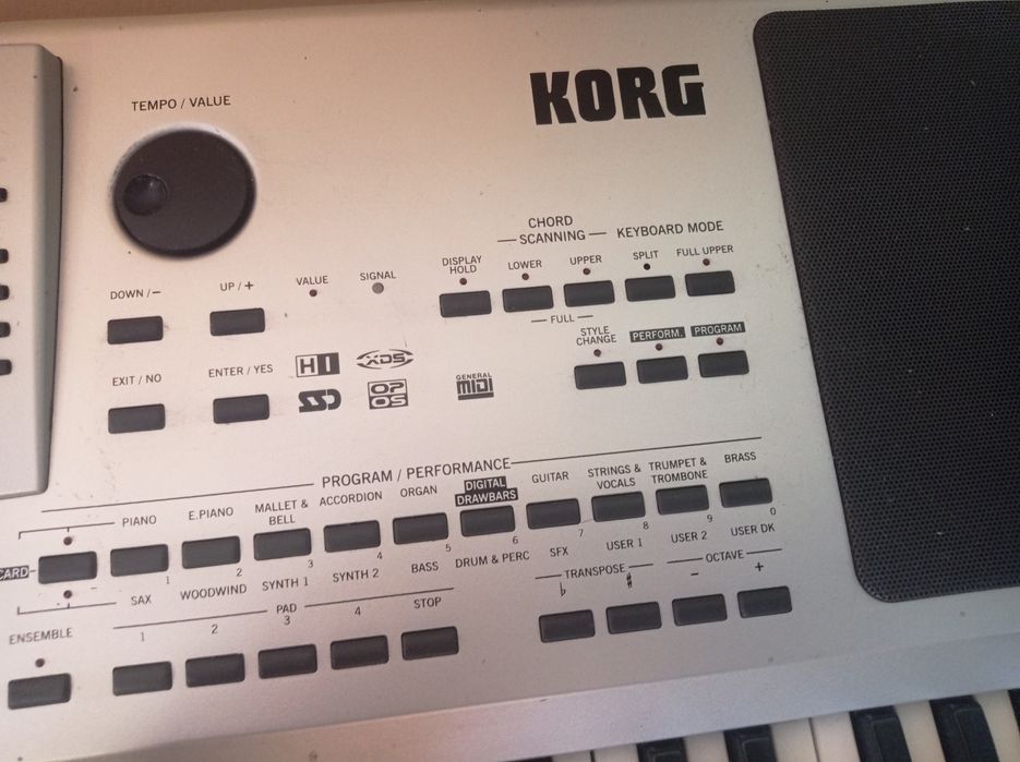 Синтезатор Korg Pa80 professional