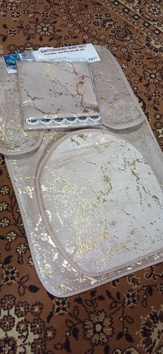 Продается порошок ариел, капсулы, мочалки и другое.