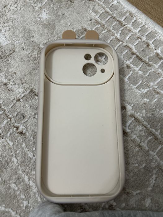 Чехлы на айфон 14