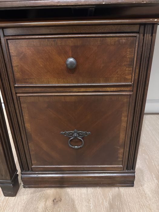 Vand Birou lemn masiv stare excelenta