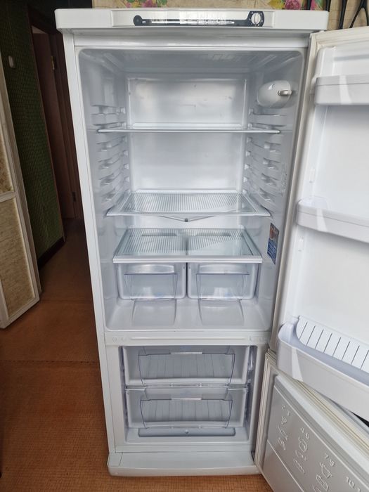 Продаю холодильник б/у