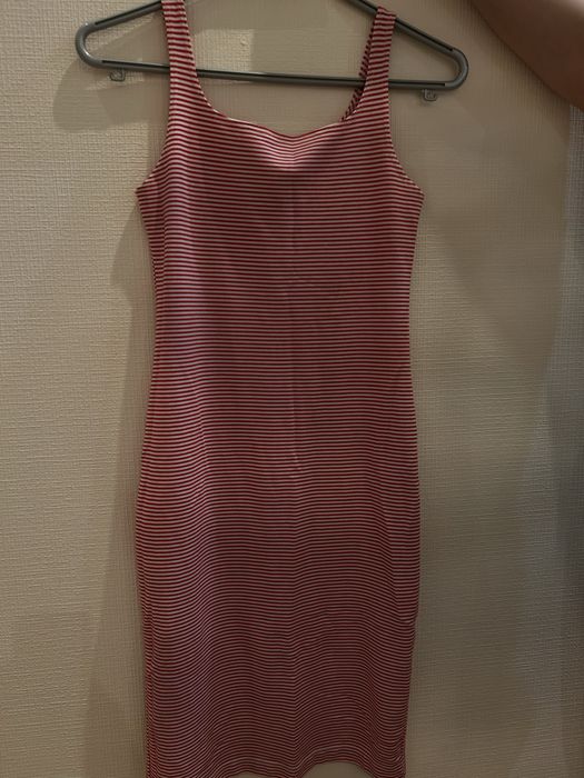 футболки, кофта, майка и платье