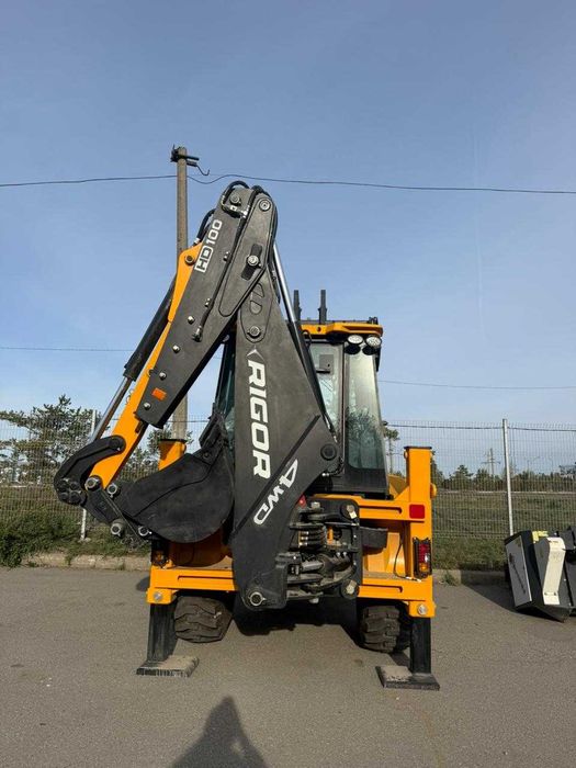 Экскаватор-погрузчик Rigor HD100