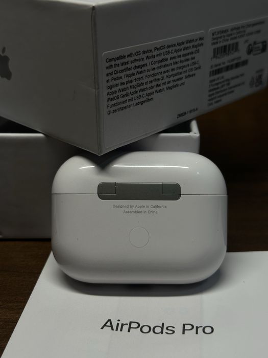 casti airpods pro 2 apple care+ pana in 2027 si anc