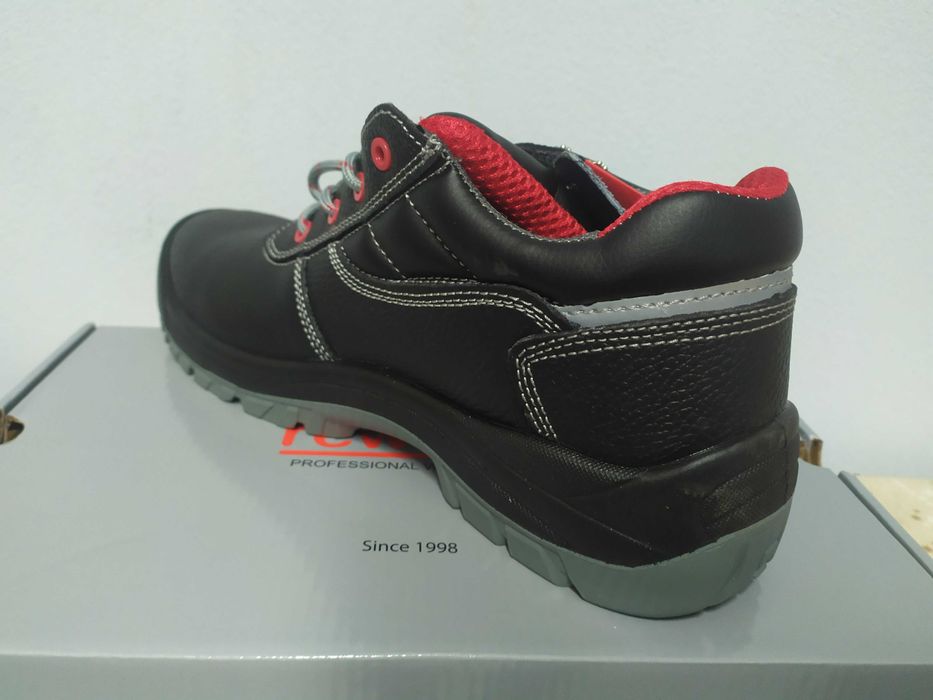 Работни обувки - Safety shoes - Rewelly Monro S3 SRC - 46