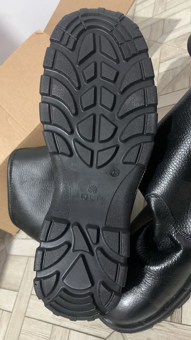 Летний сапоги новый 43 и 44