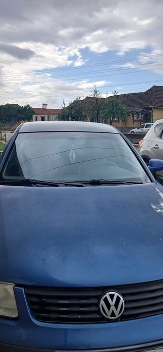 Vand pasat b5.5 cu toate actele in regulq