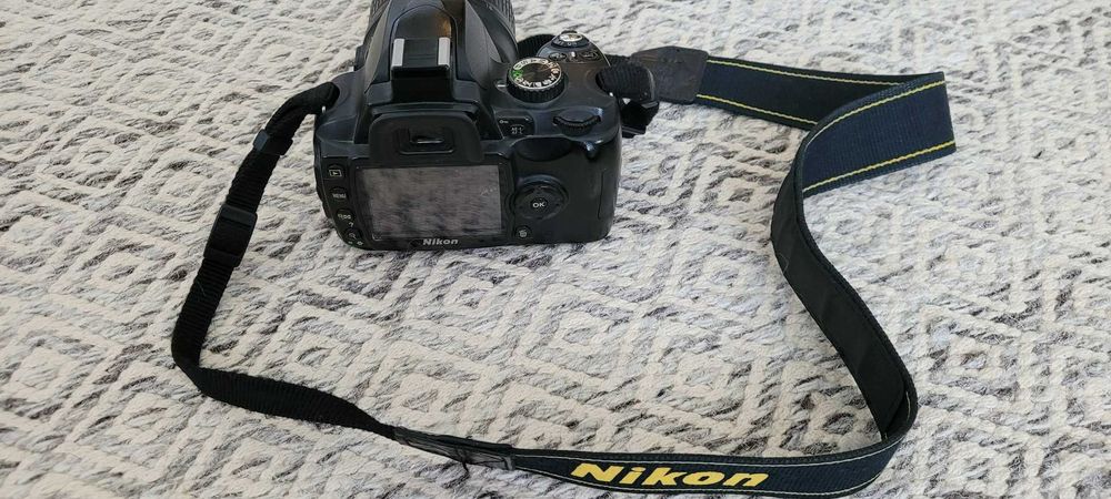 Фотоапарат Nikon D60
