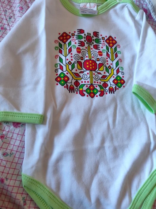Бебешко боди с народни мотиви 68