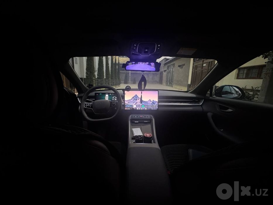 Roewe M7  gibrid