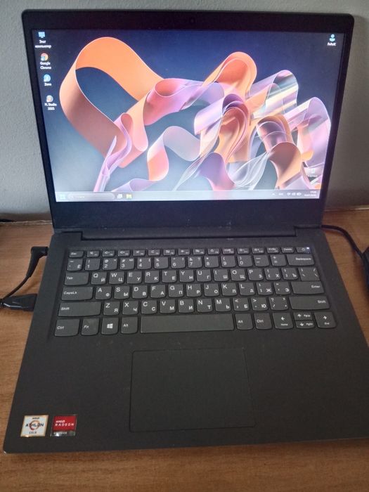 Продам ноутбук lenovo