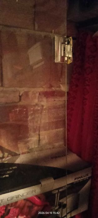 Продава стъклена врата