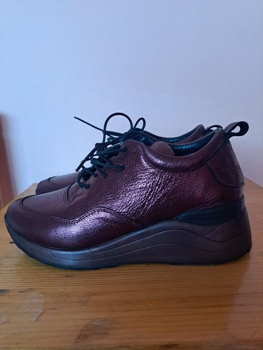 Обувки от естествена кожа