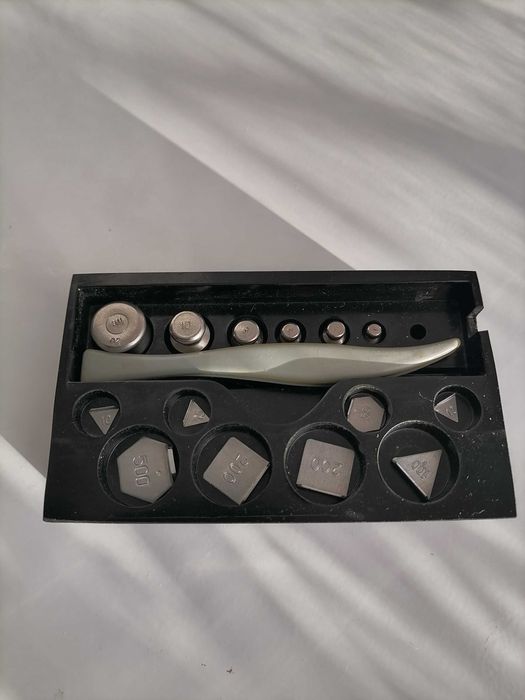 В е с ы   бытовые