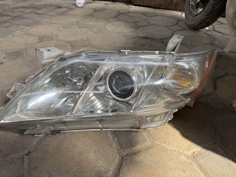 Фары на Toyota Camry 40 Америка б/у оригинал