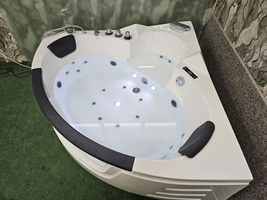 *Spa* Хидромасажна Вана за Двама (Джакузи) с Подгрев до 45° 1.39х1.39