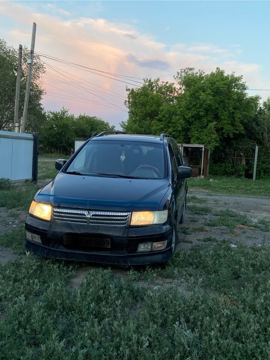Mitsubishi Space Wagon 1999г.