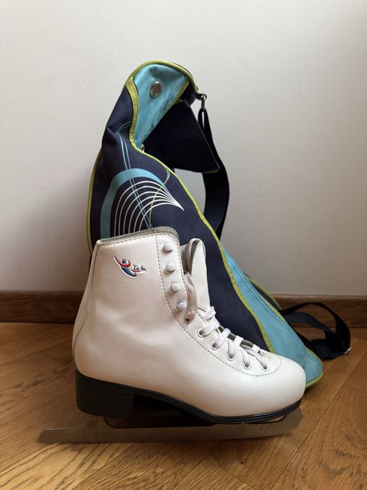 Фигурные коньки 38 р + сумка