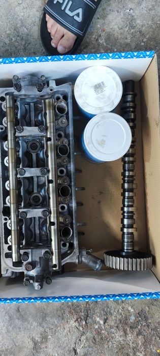 VTEC Глава за Хонда Д серия и доста други части d16z6 d16y8 d15z6