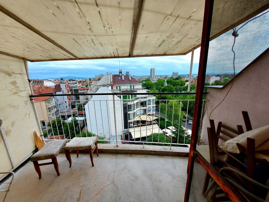 Дава се под наем Двустаен апартамент в Бургас, Център - 60 кв.м за 400 € - Снимка #5