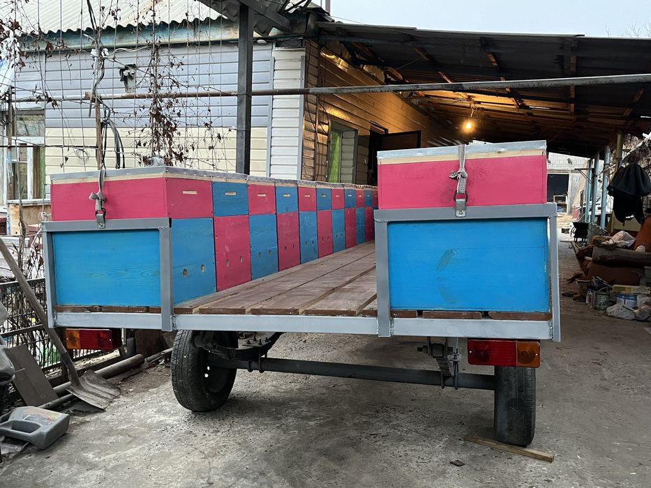 Легковой прицеп для пчел 4 метровый