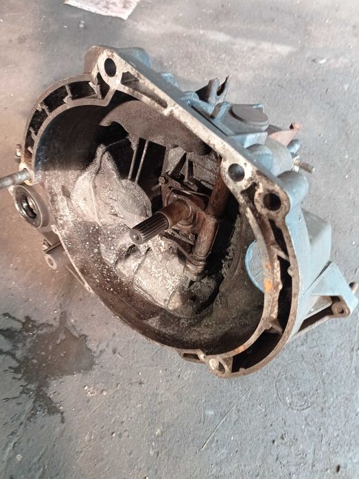 продам 5 ст КПП ваз