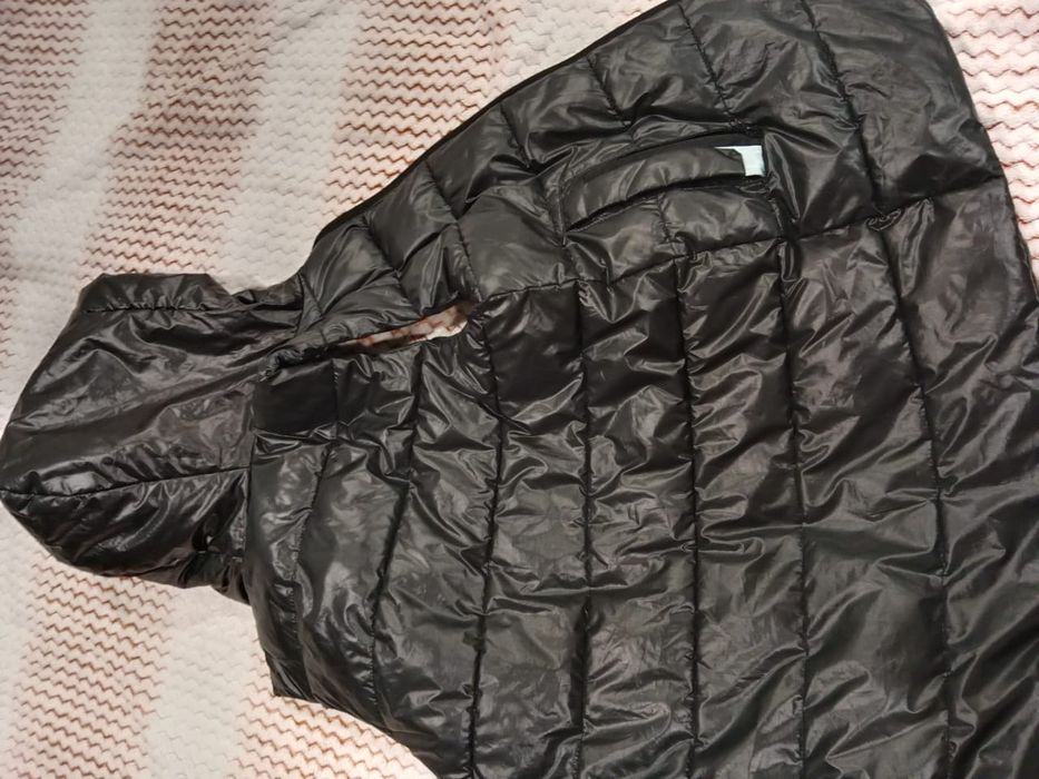 Продам жилет на девочку!