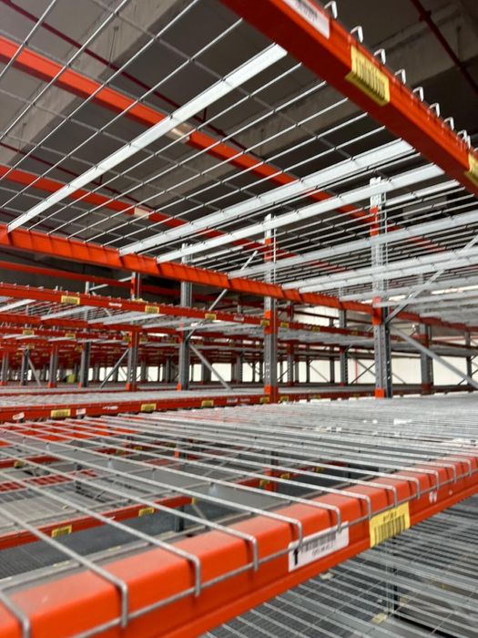 Rafturi metalice industriale