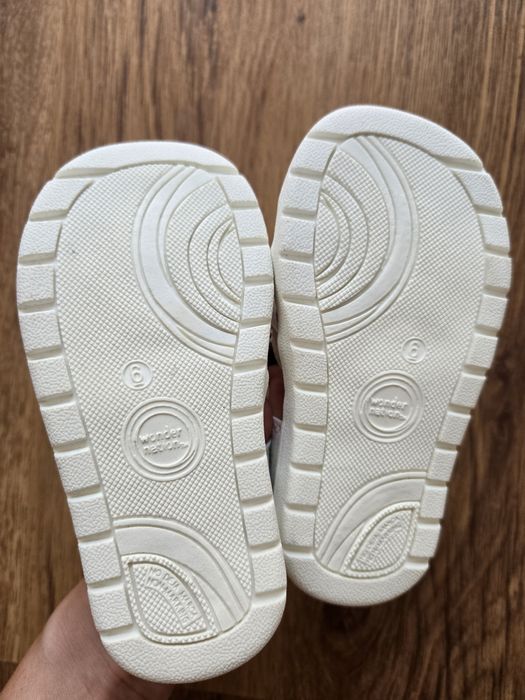 Бебешки обувки и сандали нови Ralph Lauren, OshKosh 22 и 24 размер