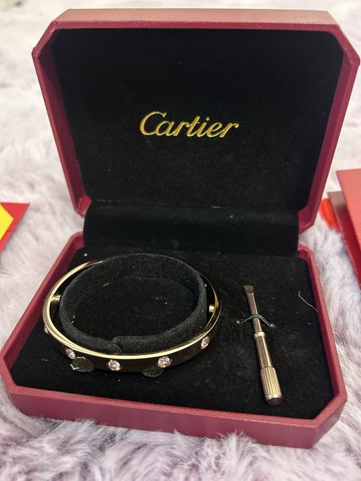 Bratara cartier noua