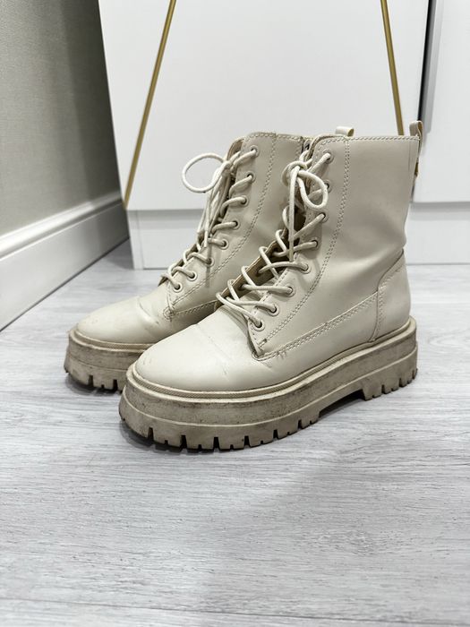 осенние ботинки stradivarius