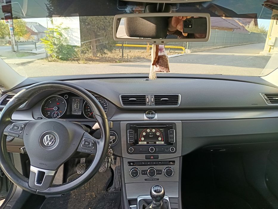 VOLKSWAGEN Passat 2012 — imagine 3