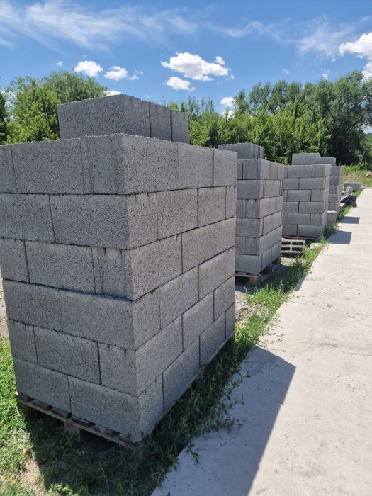 Пескоблоки выходит из нового станка