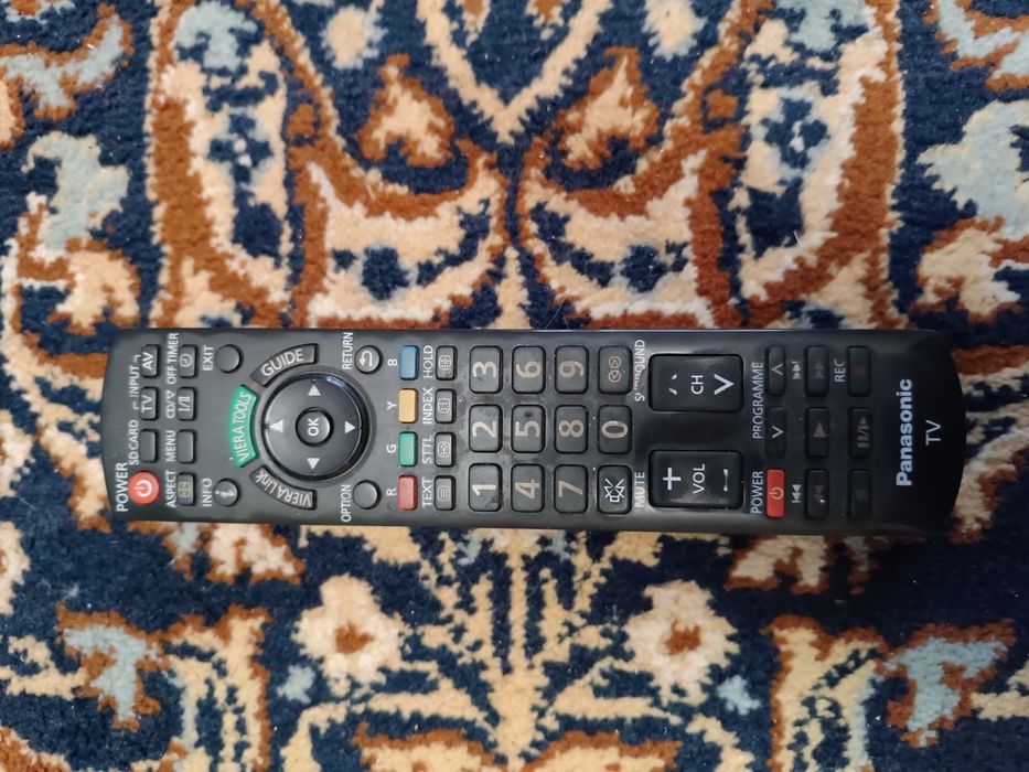 Продам б/у Телевизор Panasonic TX-LR42U20