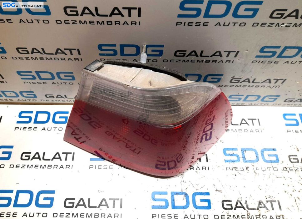 Stop Tripla Lampa Dreapta de pe Aripa Caroserie BMW Seria 3 E46 1997 - 2005 Cod 8383822 [N0380]
