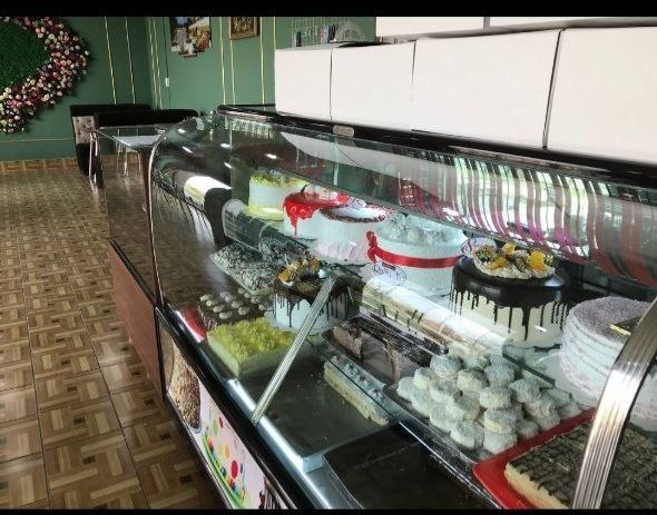 Торт бизнеслари учун мулжалланган холодилник ероннинг хакикий заводи