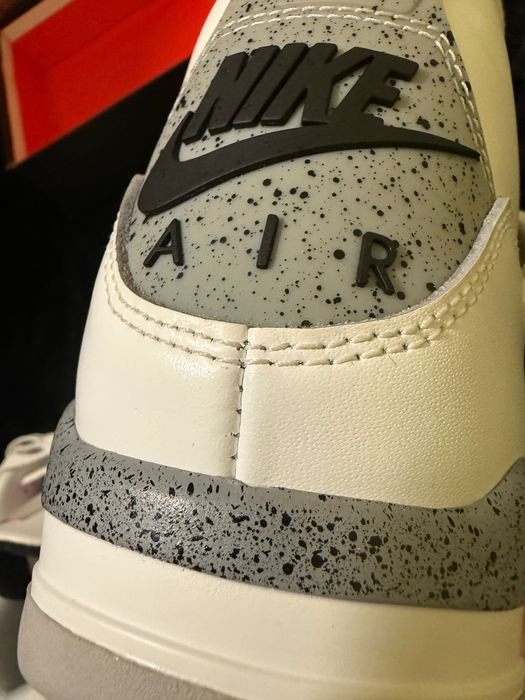 Vand Air Jordan 4 White Cement marimea 41 original