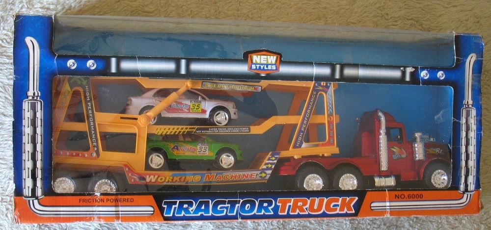 Детски камион автовоз с 2 бр спортни коли.