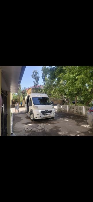 Peugeot Boxer. .