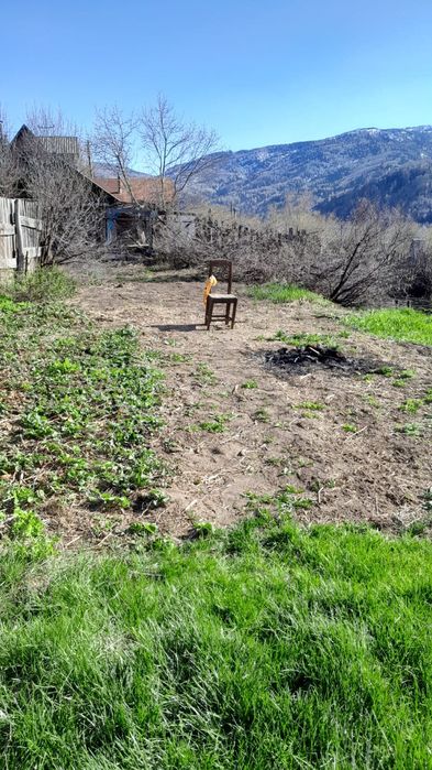 Продам дачу на 4 районе (два участка)