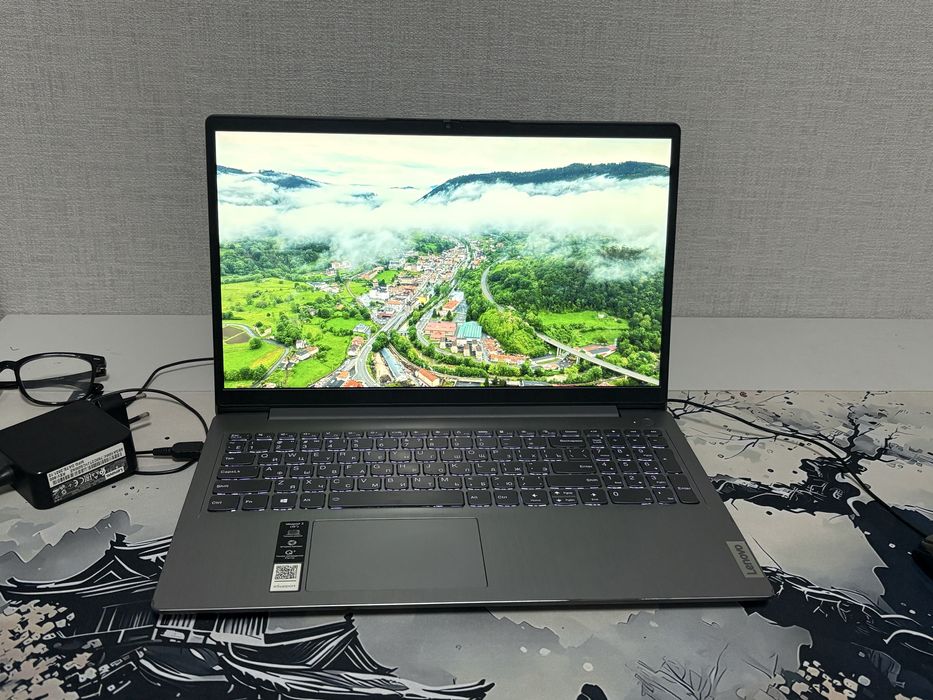 Продам ноутбук lenovo