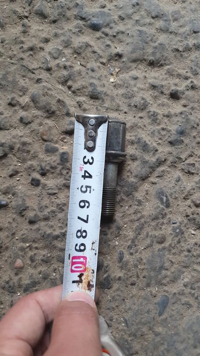 Болты от Мерседес