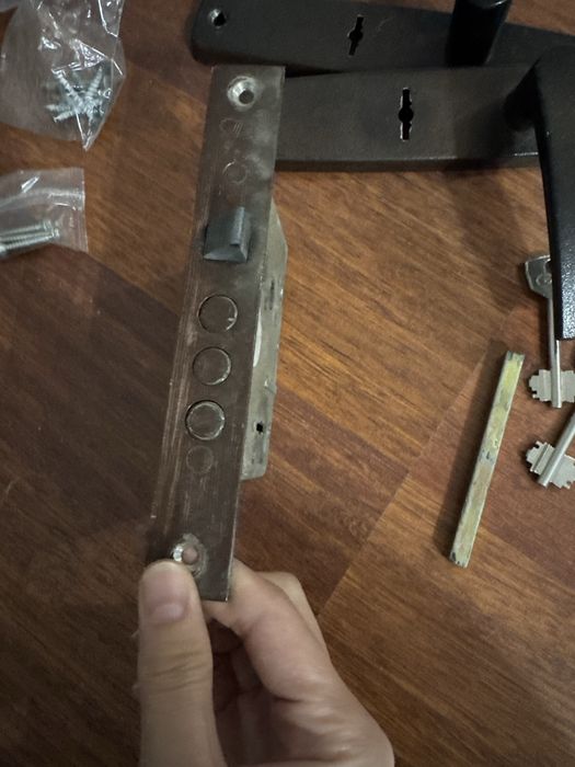 Замок для входной двери