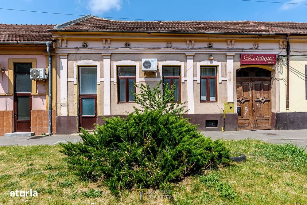 De vanzare casa ultracentrala– Str. Augustin Doinas, Arad | 98 mp