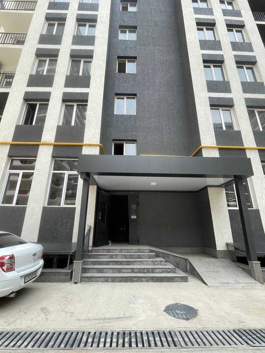 Продам 2х ком квартиру в Новостройке (готовый для ремонта)