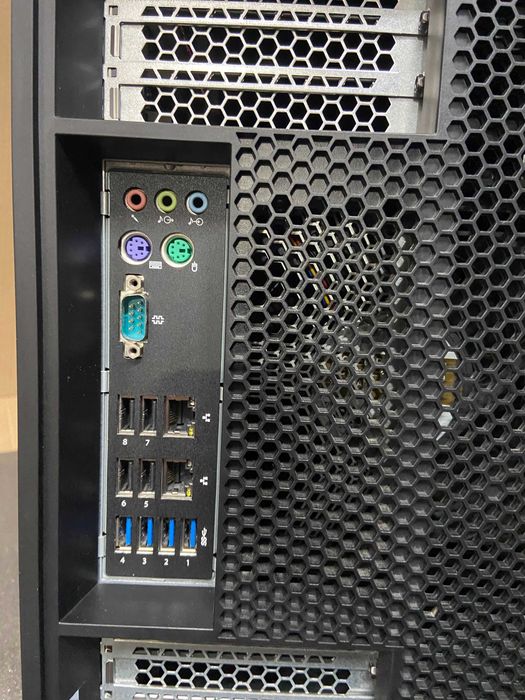 Lenovo P900 2* Xeon E5-2660 v3, 32GB RAM, Quadro K4200, 512GB SSD