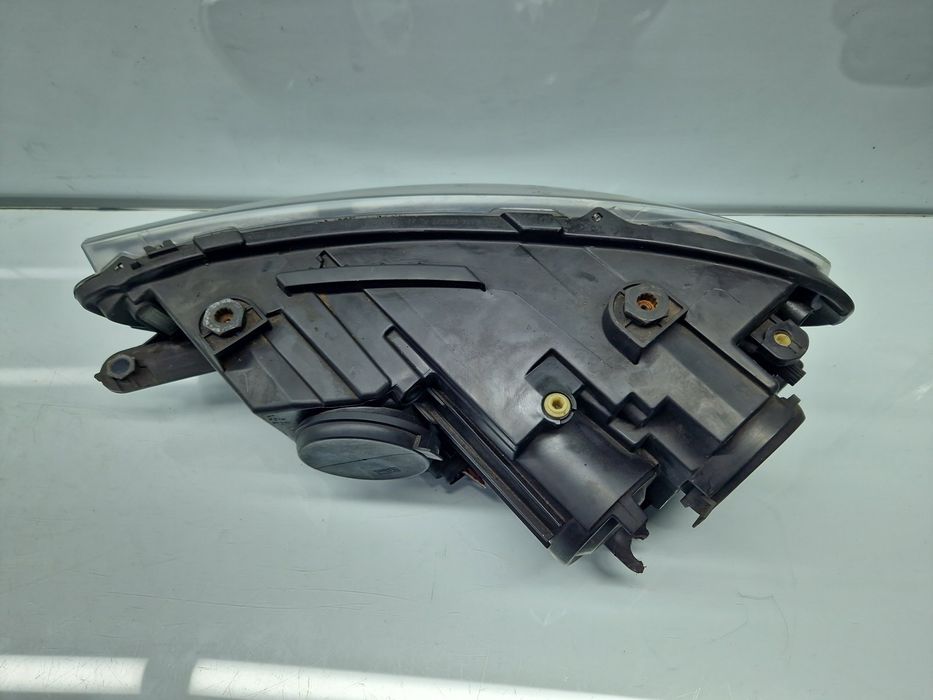 Far dreapta Volkswagen Scirocco (137) Coupe [Fabr 2008-2017] 1K894100