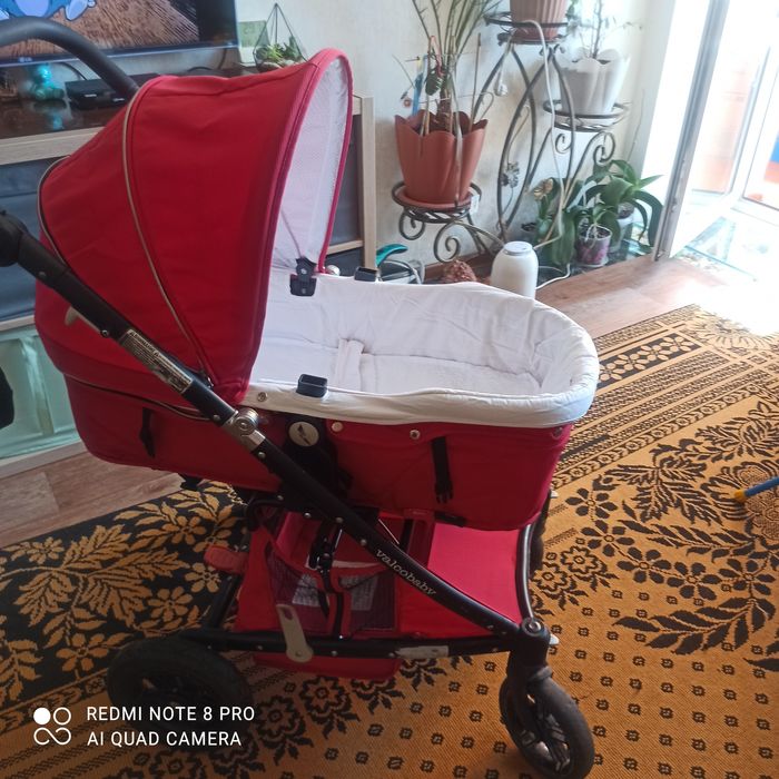 Продам коляску Valco baby