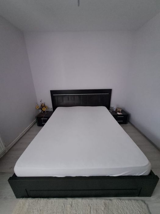 Vand pat + saltea + noptiere